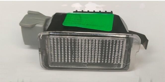 Farol de patente derecho parachoques trasero Maxus T60 2017/2024 - genérico 1 Farol de patente derecho parachoques trasero Maxus T60 2017/2024 - genérico