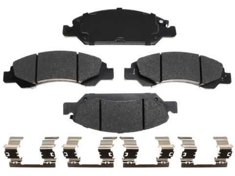 Juego Pastillas De Freno  Delanteras Chevrolet Silverado 1500 2014/2018 - Ceramicas