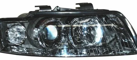 Optico Derecho Audi A4 2001/2004 Halogeno Para Regulacion Electrica - No Incluye Motor - Usa Dos Ampolletas H7