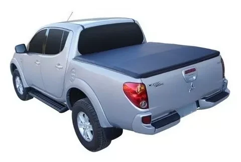 Cubierta marina negra para Mitsubishi L200 doble cabina 2008/2015, sin barra original - Producto principal.