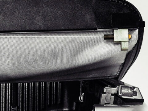 Capota marítima negra para Dodge Ram Doble Cabina Quad Cab Pick Up 6.4 del año 2012 al 2019.