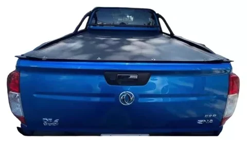 Repuesto de capota marítima para camioneta Dongfeng Zna Rich modelo 2013 al 2016, ideal para proteger la carga de la lluvia y el polvo. Cuenta con material resistente y diseño funcional.