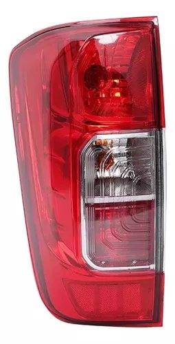 Farol Trasero Izquierdo Nissan Np300 2016/2020 5 Detalle del farol trasero izquierdo de un Nissan NP300 del año 2016 al 2020.