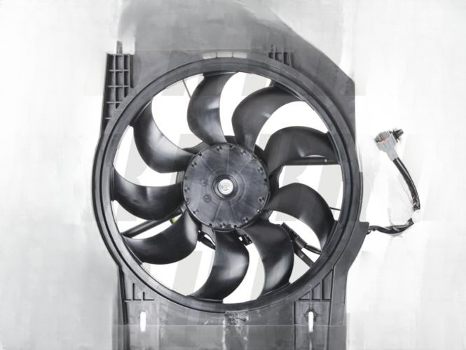 Electroventilador Del Aire Acondicionado Nissan Np300 2016/2021 1 Parte delantera del electroventilador del aire acondicionado para Nissan NP300 años 2016 a 2021.
