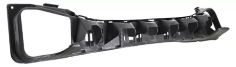 Pieza de repuesto para el parachoques trasero de un Peugeot 208 modelo 2012/2015.