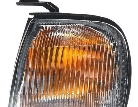 Faro delantero izquierdo de un Suzuki Baleno 1996/1998, representativo y detallado. Específico para Chile.