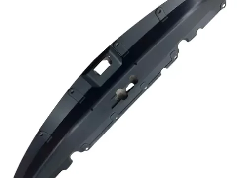 Repuesto de la cubierta superior de la máscara delantera de una camioneta Mitsubishi L200 del año 2016 al 2019, imagen principal.