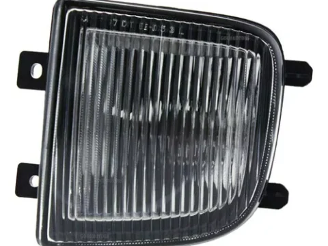 Neblinero derecho de vehículo Nissan Pathfinder modelo 2002 a 2007. Ideal para conductor de autos en Chile.