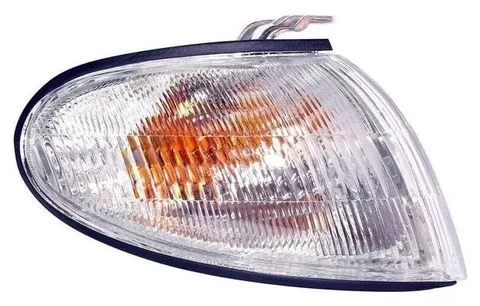 Faro delantero de un Hyundai Accent modelo 1994/1997 en Punta Derecha, imagen principal.