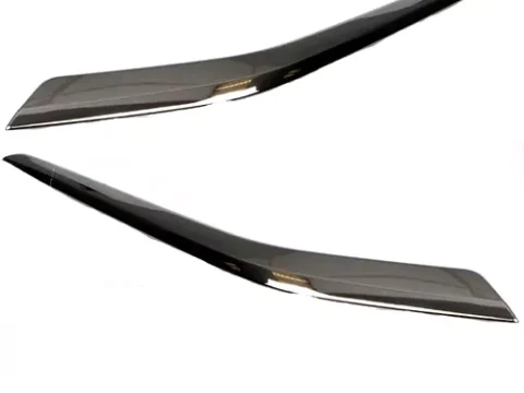 Pieza cromada para Peugeot 208 modelo 2015-2020.
