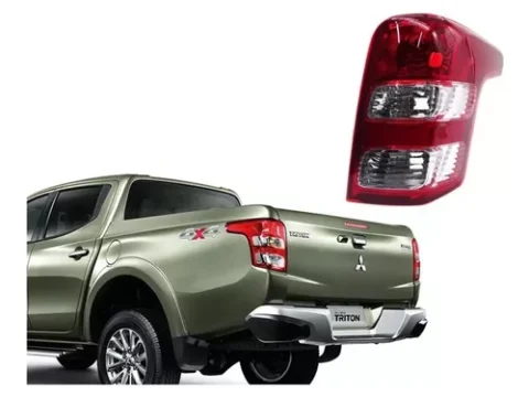 Faro trasero derecho de un Mitsubishi L200 Triton modelo 2016 a 2019.