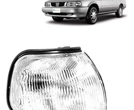 Farol delantero izquierdo de un Nissan V16 modelo 2000 en adelante, usado como imagen principal.
