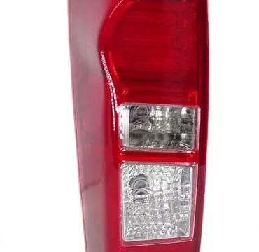 Farol trasero izquierdo con luces LED para Chevrolet Dmax año 2015 a 2020, ideal para 4x4 en Chile.