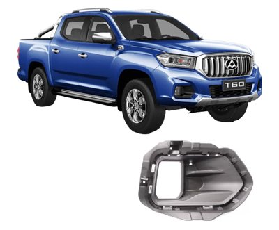 Parte delantera derecha de un vehículo marca Maxus T60 del año 2017 a 2024, mostrando el bisel neblinero en un día neblinoso.