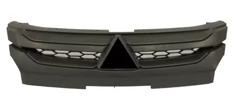 Camioneta Mitsubishi L200 2019 en color negro, vista de frente.