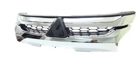 Máscara cromada del Mitsubishi L200 2019 en adelante, imagen principal.