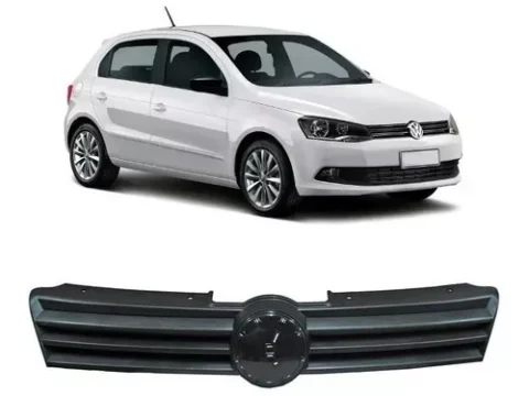 Imagen de un Volkswagen Gol G6 del año 2013 al 2017 con diseño de máscara frontal característica.