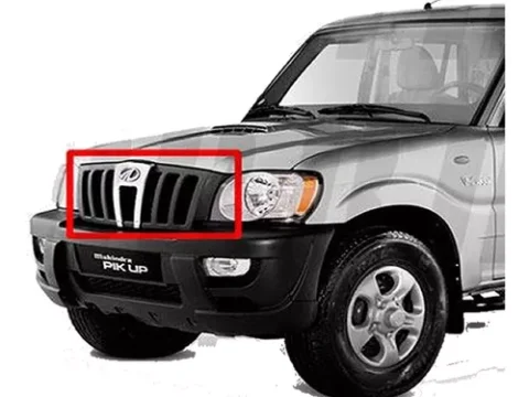 Camioneta Mascara Negra Mahindra Pik Up 2011/2016 con diseño elegante y moderno, ideal para el mercado chileno.