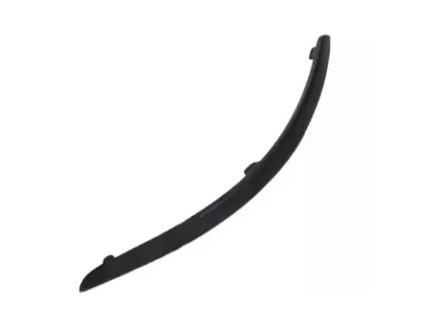 Pieza de repuesto para Ford Focus 2004/2007: Moldura Izquierda del Parachoques Delantero.
