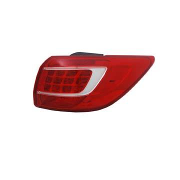 Fotografía detallada del farol trasero derecho de un automóvil Kia Sportage del año 2011 al 2013. Ideal para identificar y comparar repuestos en Chile.