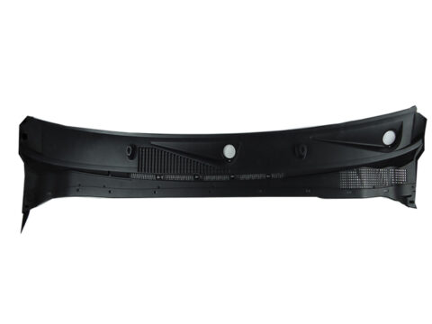 Pieza de repuesto de rejilla de capot para camioneta Nissan Navara modelo 2008 a 2015, disponible en Chile.