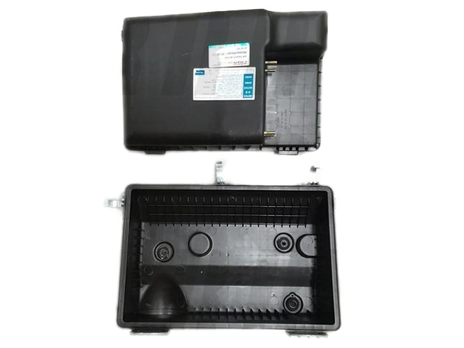 Porta Filtro De Aire Mitsubishi Montero 2008/2016 1 Filtro de aire para Mitsubishi Montero modelo 2008-2016, compatible con la versión chilena del vehículo.