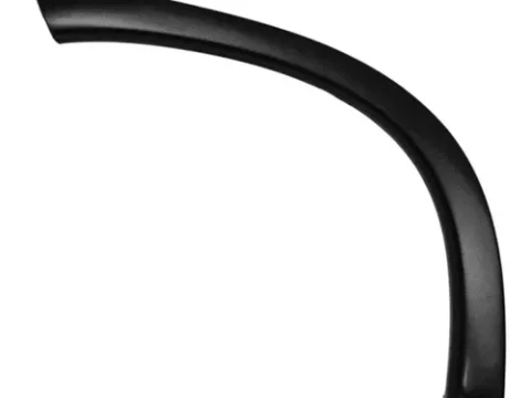 Repuesto original para tapabarro trasero derecho del Chevrolet Corsa entre los años 2000 y 2008, diseñado para vehículos con 3 o 5 puertas.