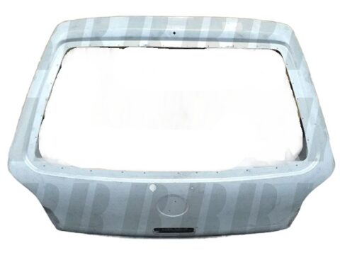 Vista frontal de un Volkswagen Gol G3 modelo 1999-2005 en el Portalón.