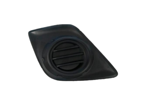 Faro neblinero derecho de un Toyota Hilux modelo 2017 a 2019, utilizado como imagen principal en un anuncio.