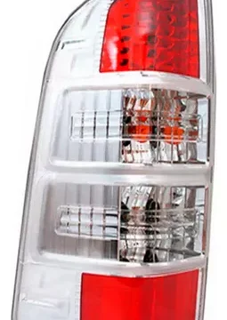 Farol trasero izquierdo de una camioneta Ford Ranger tailandesa del año 2009-2011.