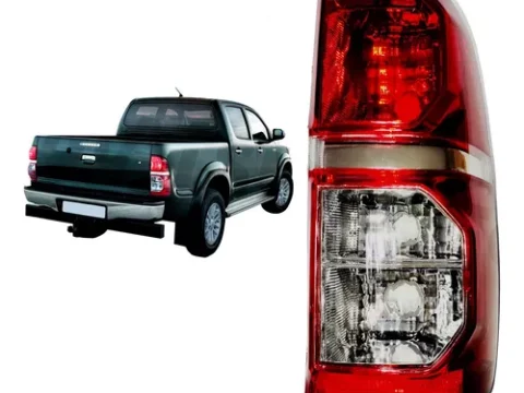Foto de un farol trasero derecho para Toyota Hilux modelo 2012 a 2015, sustituto con los códigos 11-C017-01 o 110-1006-01.