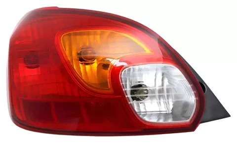 Fotografía del faro trasero izquierdo de un automóvil Mitsubishi Mirage del 2014 al 2018.