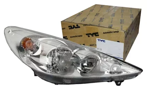 Pieza del optico derecho de un Peugeot 207 Compact del año 2009 a 2013 con conector de 7 pines