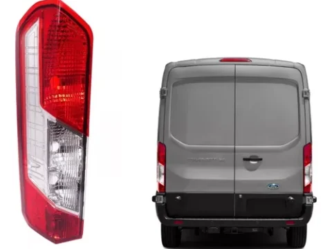 Detalle de un farol trasero izquierdo de un vehículo Ford Transit modelo 2014 a 2022, enfocado en el mercado chileno.