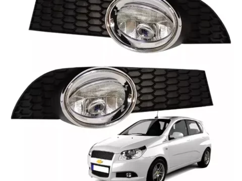 Kit de neblineros para Chevrolet Aveo 2010/2011, ideal para mejorar la visibilidad en condiciones de neblina. ¡Añade un toque deportivo y funcional a tu vehículo!