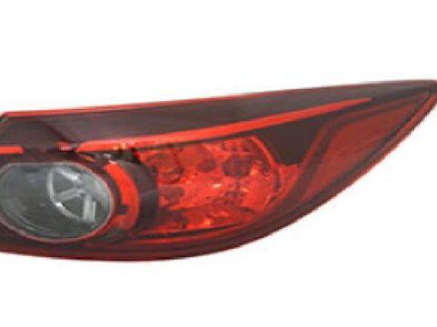 Farol trasero exterior izquierdo de un Mazda 3 Sedán del año 2015 al 2019. ¡Compra el tuyo hoy!