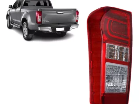 Foto de alta calidad del farol trasero izquierdo de un Chevrolet Dmax 4X4 modelo 2017/2019 con luces LED, ideal para la reparación o reemplazo en vehículos en Chile.