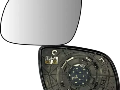 Parte lateral izquierda del espejo retrovisor del Kia Cerato 2009/2011, con función de desempañador.