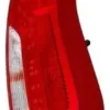 Farol trasero izquierdo de un vehículo Nissan X-Trail modelo 2012 a 2015. ¡Compra ya el tuyo!
