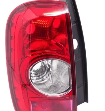 Fotografía de un faro trasero izquierdo para Renault Duster del modelo 2010 al 2014, en Chile.