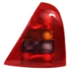 Farol trasero derecho del auto Renault Clio Hatchback modelo 2000/2001, imagen principal.