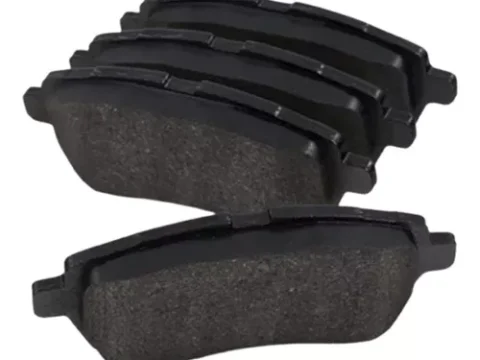 Pastillas de freno delanteras para varios modelos de autos como Ford Fiesta, Mazda 2, Suzuki Baleno, Suzuki Ertiga y Swift, con tecnología cerámica Ultrapad que elimina la vibración y el ruido.