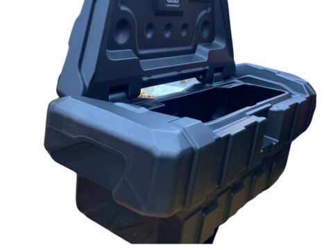 Caja Herramientas Gravity 2017 Universal - 245 Litros - 580 X 1440 X 535 Mm (Profundidad X Ancho X Alto) - Imagen principal, ideal para almacenar herramientas de trabajo en Chile.