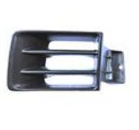 Frente de un Mitsubishi Galant 1997/2006 con su bisel neblinero destacado, ideal para cautivar al público chileno aficionado a los automóviles.