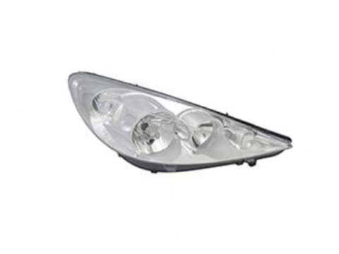 Optico derecha de un Peugeot 206 Plus con acabado brillante